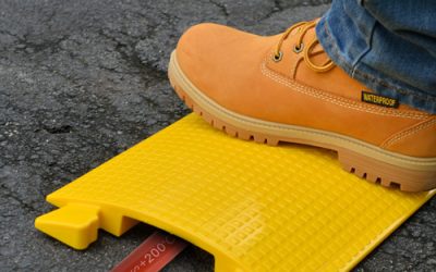 Cable floor protector