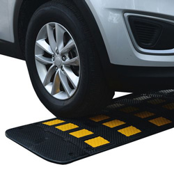 5 Effective Strategies for Calming Traffic and Enhancing Street Safety