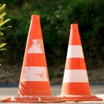 Conos de transito: Más que simples obstáculos en la carretera